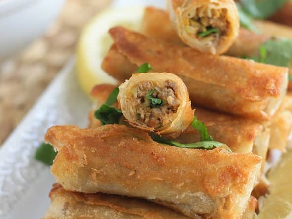 Boureks maison à la viande hachée, fromage et olives