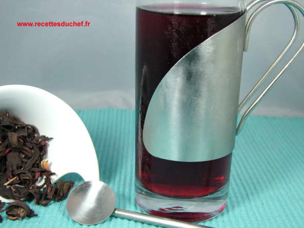 Jus à la fleur d'hibiscus, jus de Bissap : la boisson de l'été