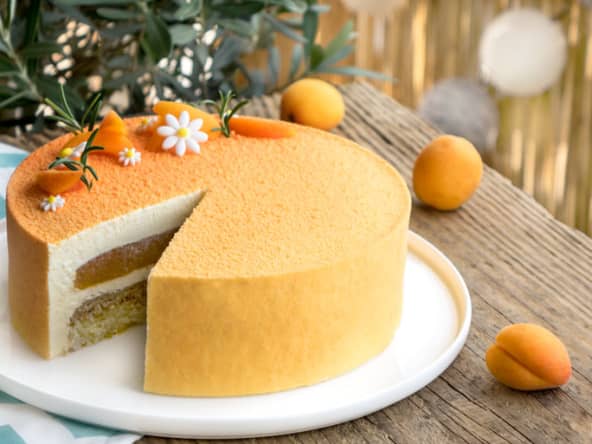 Entremets abricot et romarin