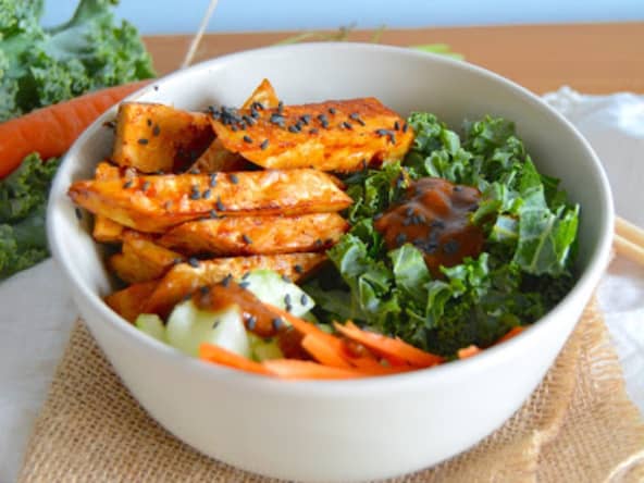 Tempeh laqué aux sauces soja et BBQ