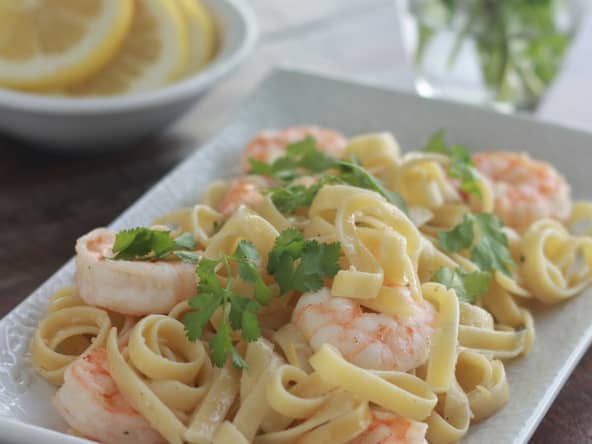 Fettuccine aux crevettes, ail et citron 