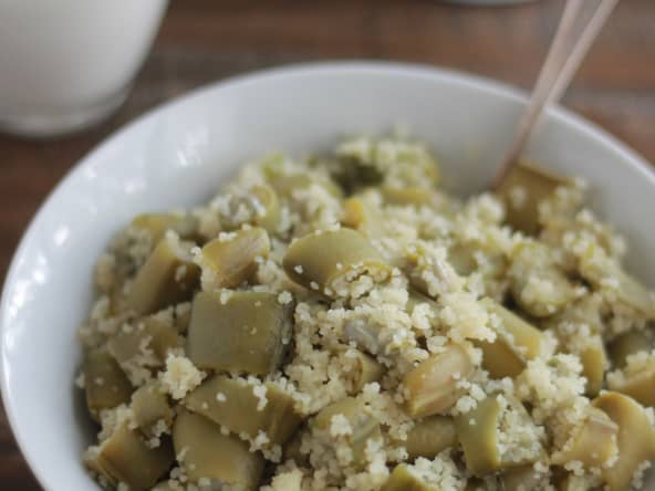 Mesfouf aux fèves fraîches avec leurs cosses, couscous aux fèves