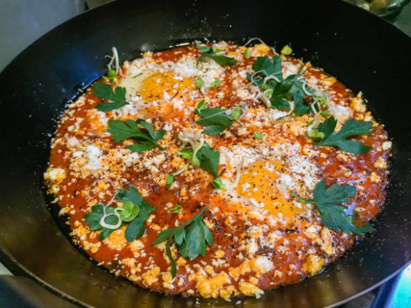 Œufs à la salsa aux tomatilles