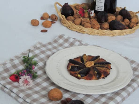 Tartes fines aux figues, crème d'amande et noix
