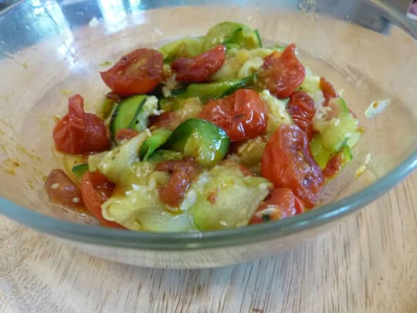 Tagliatelles de courgettes aux tomates confites