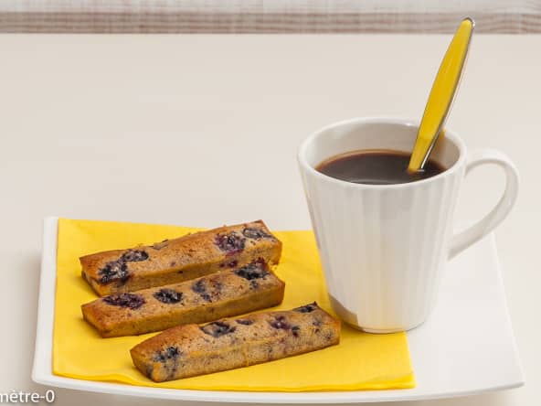 Financiers aux mûres