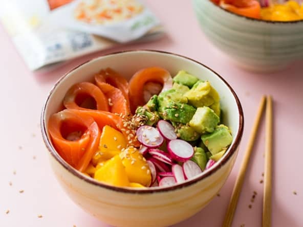 Poke Bowl à la truite, mangue et avocat