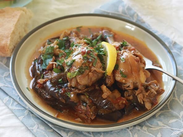 Tajine de poulet aux aubergines sauce tomate
