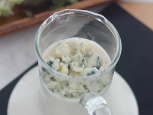 Sauce au fromage bleu pour salades ou dip