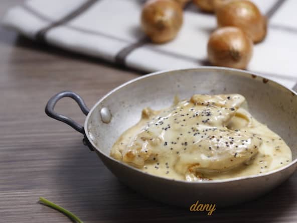 Filet de poulet à la crème de moutarde et au miel