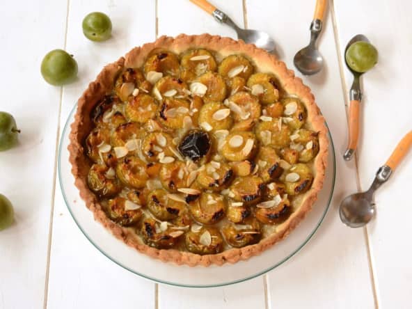 Tarte sablée aux reines claude et amandes
