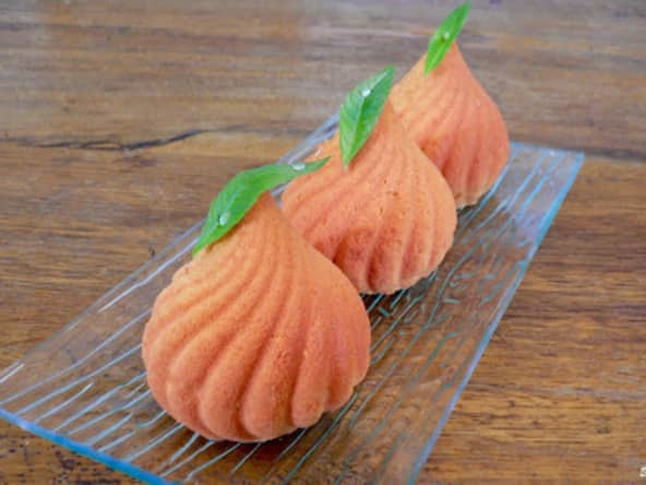 Entremet pêches et notes citronnées