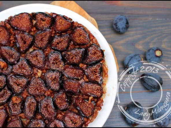 Tarte tatin aux figues, noix et miel