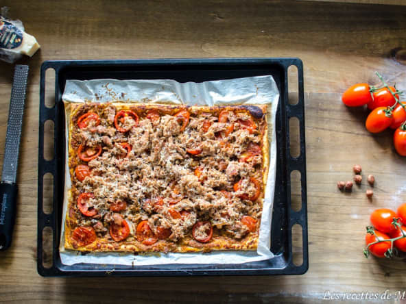 Tarte à la tomate et au thon