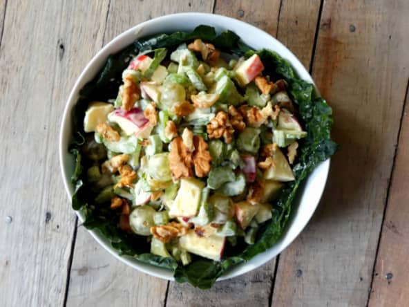 Salade Waldorf : une spécialité new yorkaise incontournable