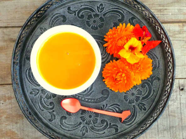 Soupe veloutée au potiron et pommes