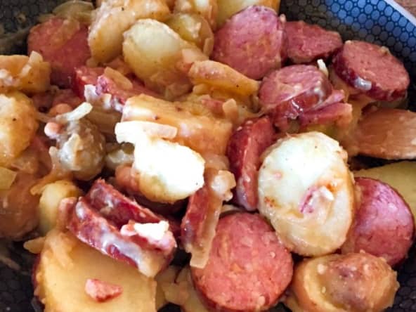 Poêlée de saucisse de Morteau et pommes de terres