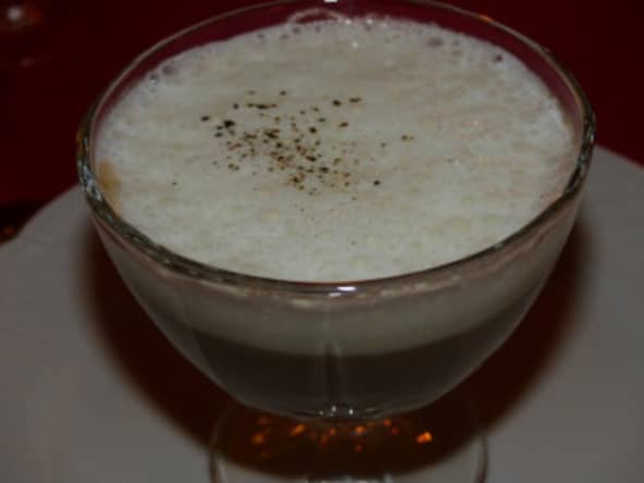 Velouté de châtaigne et son écume de parmesan 