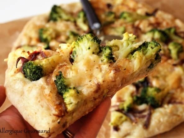 Pizza crème- brocolis, bio, sans gluten, sans oeufs, végétarien