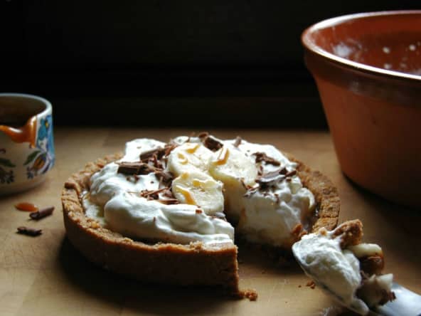 La Banoffee Pie (tarte à la banane, caramel et chantilly)