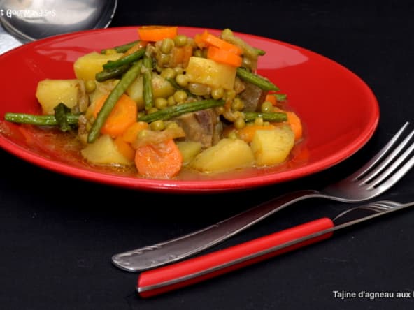 Tajine de gigot d’agneau aux légumes.