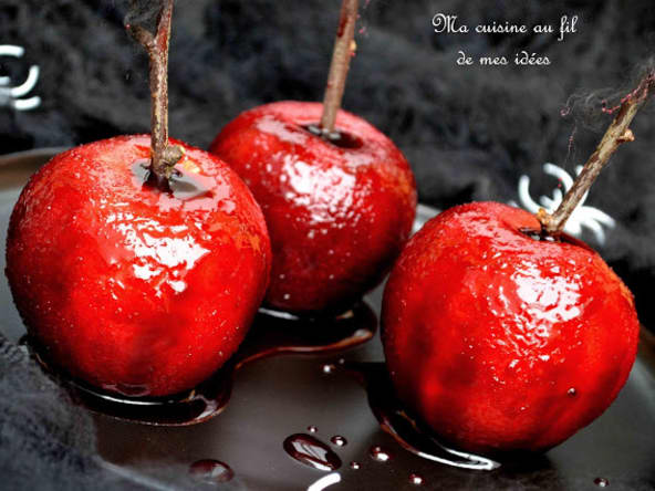 Pommes d'amour ou de sorcière pour halloween