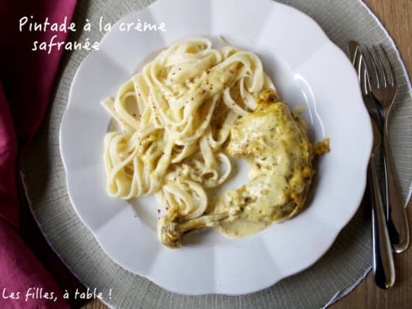 Pintade à la crème safranée