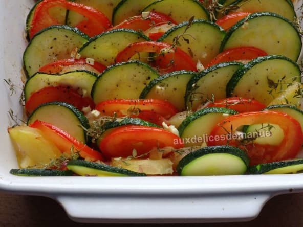 Tian de courgettes, pomme de terre, tomate, chorizo et mozzarella