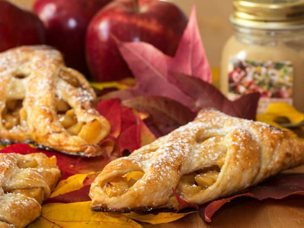 Feuilletés aux pommes, sirop d'érable et beurre de pomme