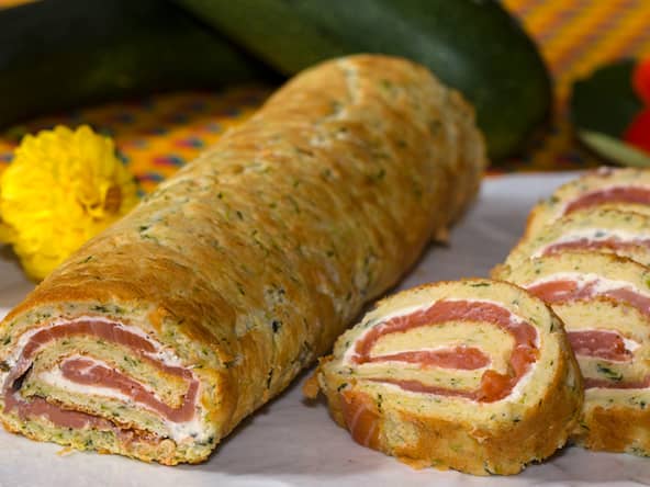 Roulé aux courgettes et au saumon fumé