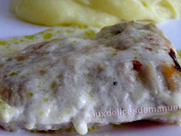 Escalopes de veau à la crème garnies pesto-parmesan