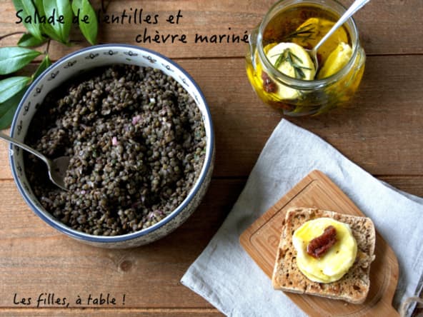 Salade de lentilles et chèvres marinés à l’huile d’olive