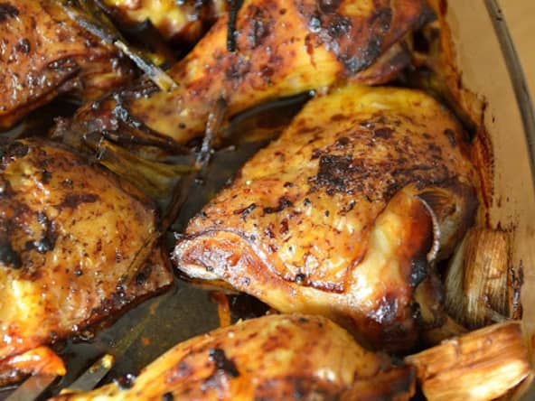 Poulet rôti, sauce huître et oignons de printemps