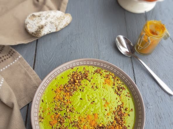 Velouté de petits pois aux zestes d'agrumes