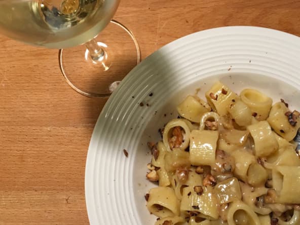 Pâtes gorgonzola, poires, noix