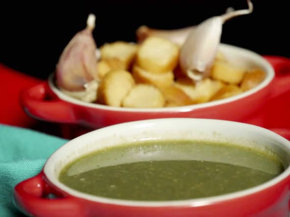 Velouté épinards, champignons, coco : une bombe d’atouts santé 