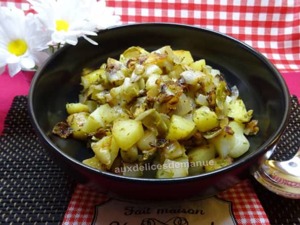 Pommes de terre et endives sautées au beurre maison à l'ail et au persil : facile et bon