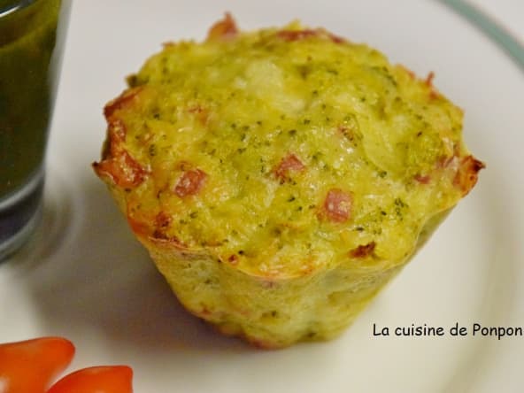 Muffin aux brocolis et saucisson