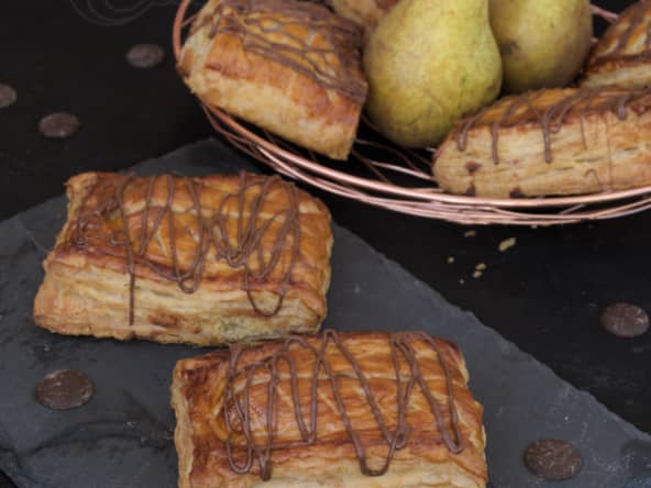 Le chausson à la poire et au chocolat