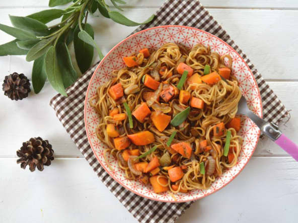 Nouilles sautées au potimarron et à la sauge