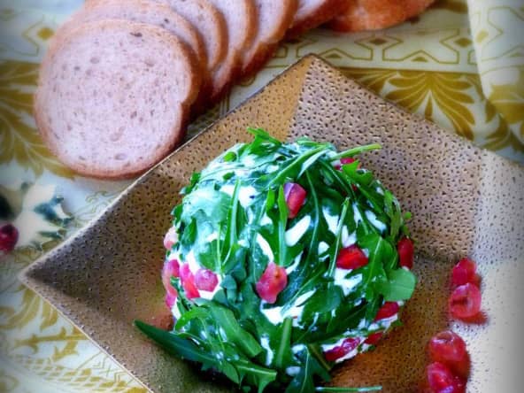 Boule de Noël au fromage pour l'apéritif