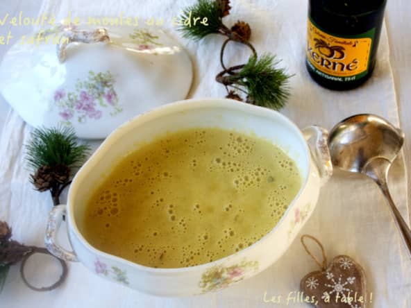Velouté de moules au cidre et safran