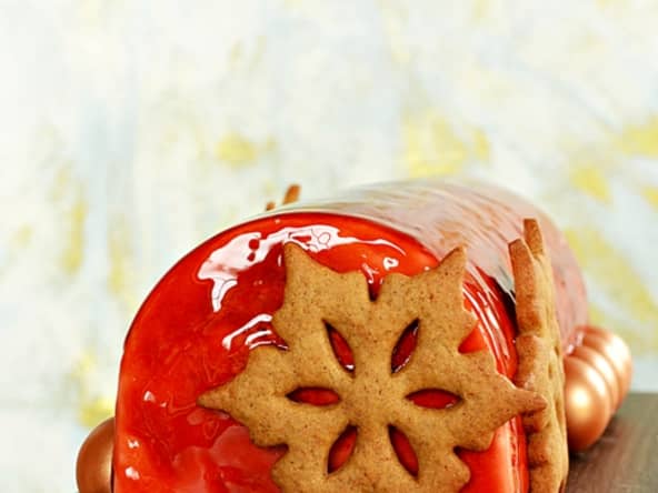 Bûche de noël vanille, poire, canneberges et spéculoos