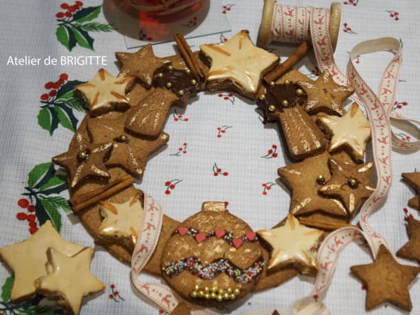 Couronne de l'Avent et ses biscuits à la cannelle d'après Christophe Felder