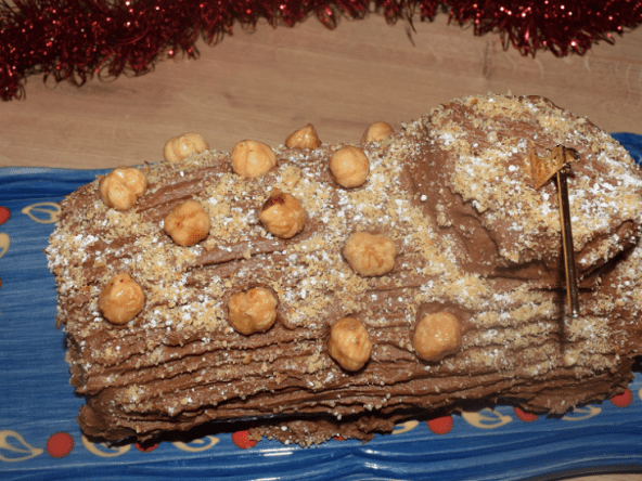 Bûche roulée à la crème au beurre