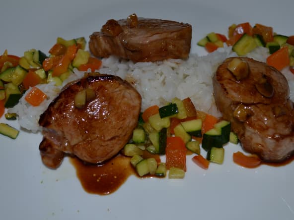 Filet mignon de porc sucré salé à l'aigre doux