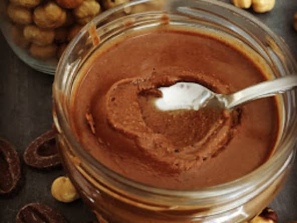 Pâte à tartiner "Minute", chocolat au lait-noisettes