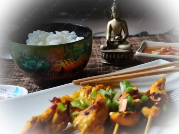 Brochettes de poulet sauce Satay aux cacahuètes