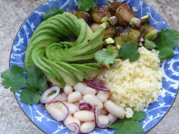 Buddah bowl végétal aux choux de Bruxelles