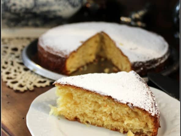 Gâteau au yaourt facile à l'ananas et au citron confit